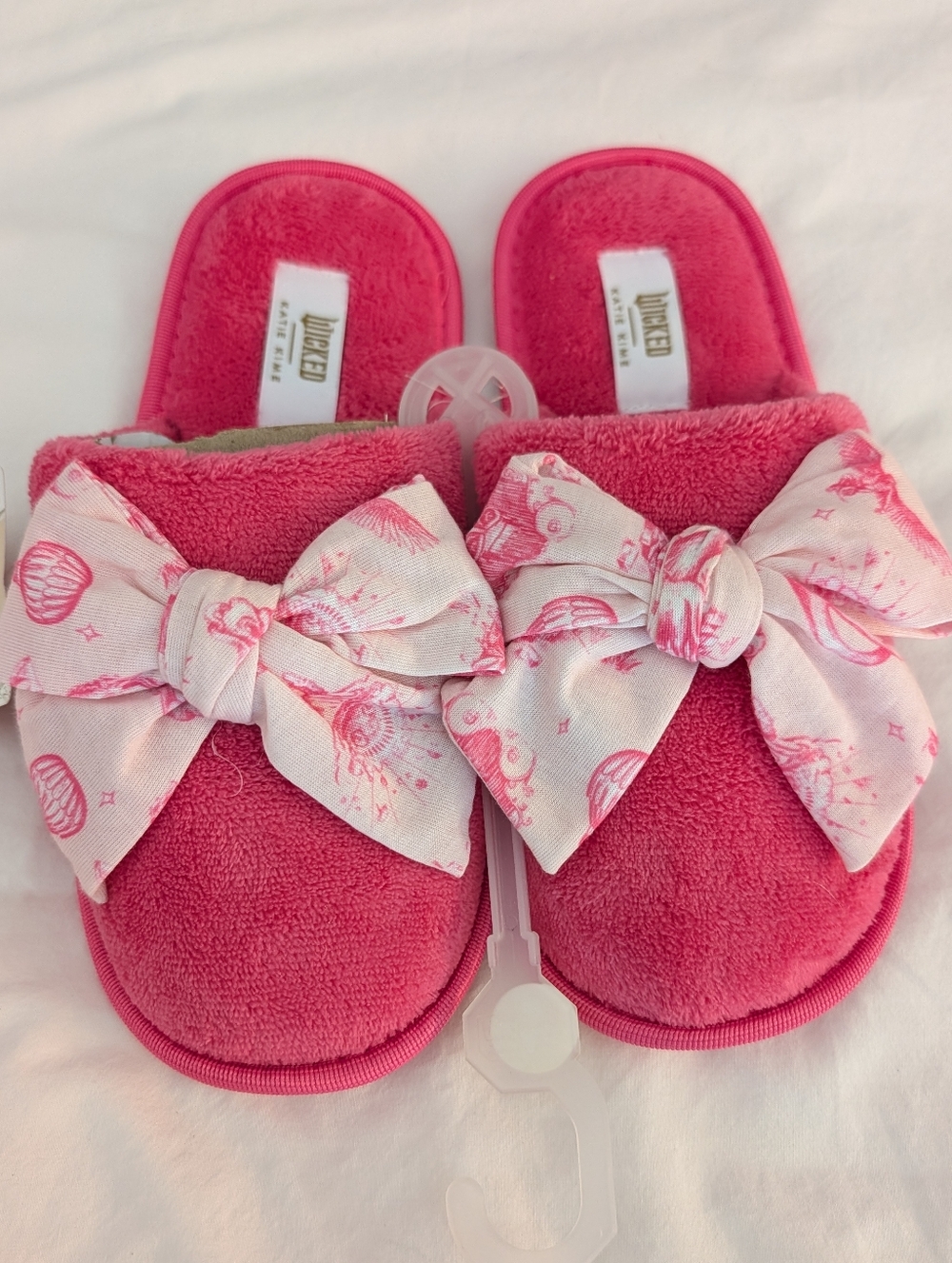 Wicked Themed Katie Kime Pink Bow Slippers Size Medium 7 - 8